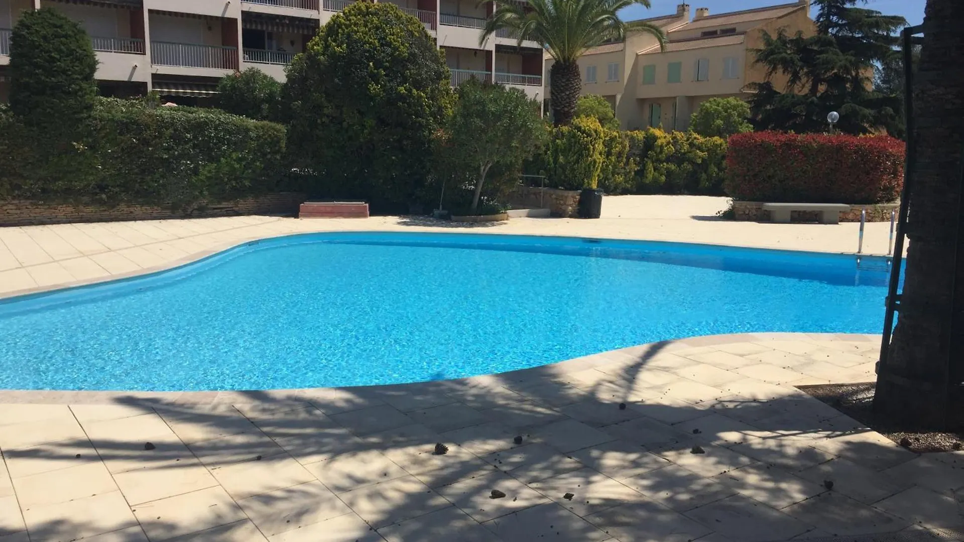 Grand Studio Mer Piscine Bandol Francia